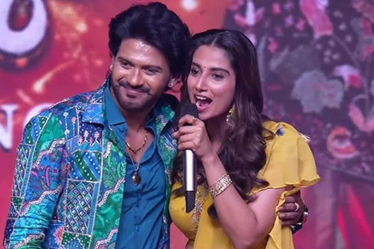 Video: కాలేజీలో ఈవెంట్.. స్టూడెంట్స్ ముందు డ్యాన్స్ అదరగొట్టిన నవీన్‌ పొలిశెట్టి- మీనాక్షి