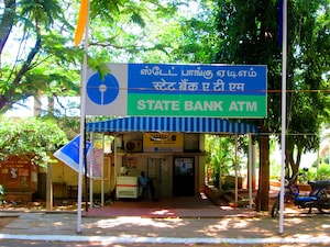 ATM Cash Withdrawal: గూగుల్ పే, ఫోన్‌తో ఏటీఎంలో డబ్బులు డ్రా చేయండిలా (ప్రతీకాత్మక చిత్రం)