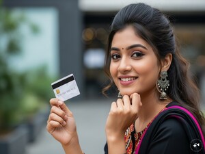 Credit Cards: ఆ క్రెడిట్ కార్డ్స్ వాడేవారికి షాక్... బెనిఫిట్స్ భారీగా తగ్గిపోయాయి (ప్రతీకాత్మక చిత్రం)