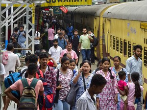 Indian Railways: ప్రయాణికులకు అదిరిపోయే సంక్రాంతి గిఫ్ట్.. రైల్వే శాఖ కొత్త నిర్ణయంతో ట్రైన్ ప్యాసింజర్లకు పండగే, 6 నెలల పాటు!