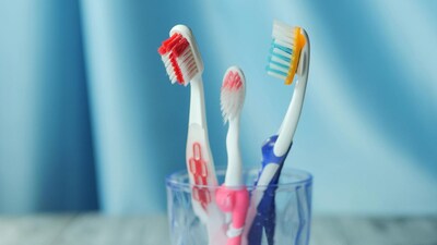 Unlock Hidden Potential: Your Old Toothbrush is a Cleaning Powerhouse!