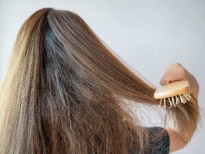 Winter Hair Woes? Try These 3 DIY Oil Remedies for Shiny, Healthy Hair!