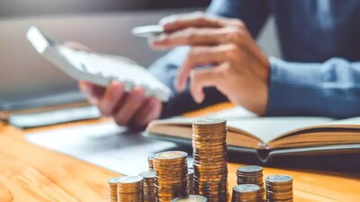 SIP Investment: Invest Rs 30,000 Monthly to Achieve Rs 5 Crore Retirement Corpus