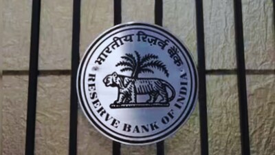 Bank Holidays 2026: Check Dec 31, Jan 1 Closures; Varies by City!