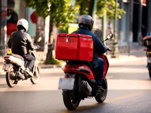 Gig Workers' New Year's Eve Strike: Swiggy, Zomato Face ₹127 Cr Loss, Brand Damage