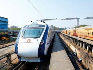 Vande Bharat Train: వందే భారత్ రైలులో కొత్త సదుపాయం... ఇక ఆ టెన్షన్ ఉండదు (ప్రతీకాత్మక చిత్రం)