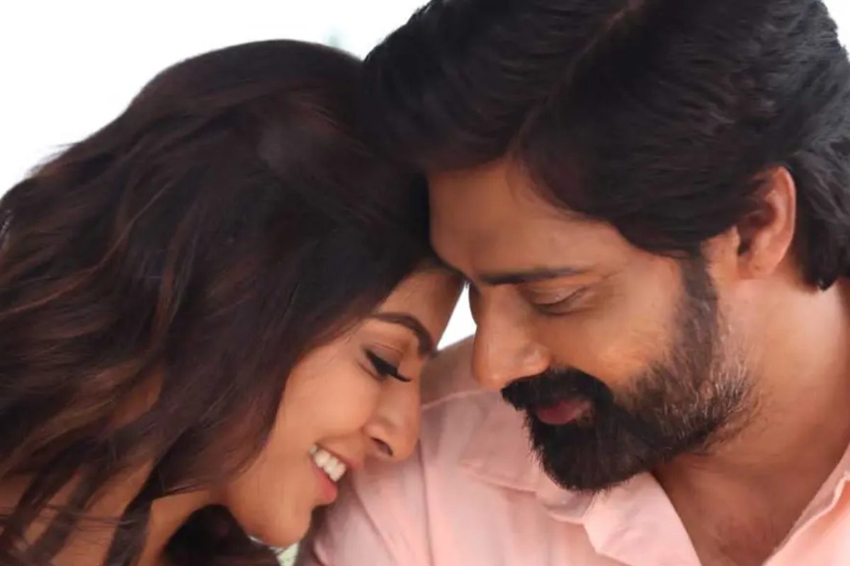 వరలక్ష్మి శరత్ కుమార్, నవీన్ చంద్ర ‘పోలీస్ కంప్లెయింట్’.. షూటింగ్ పూర్తి