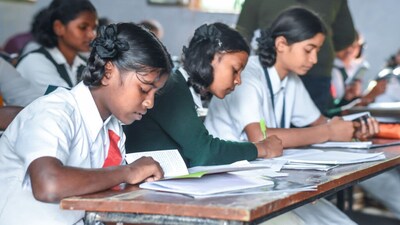 Double Good News for Students: Model School Admissions & Free Private School Education