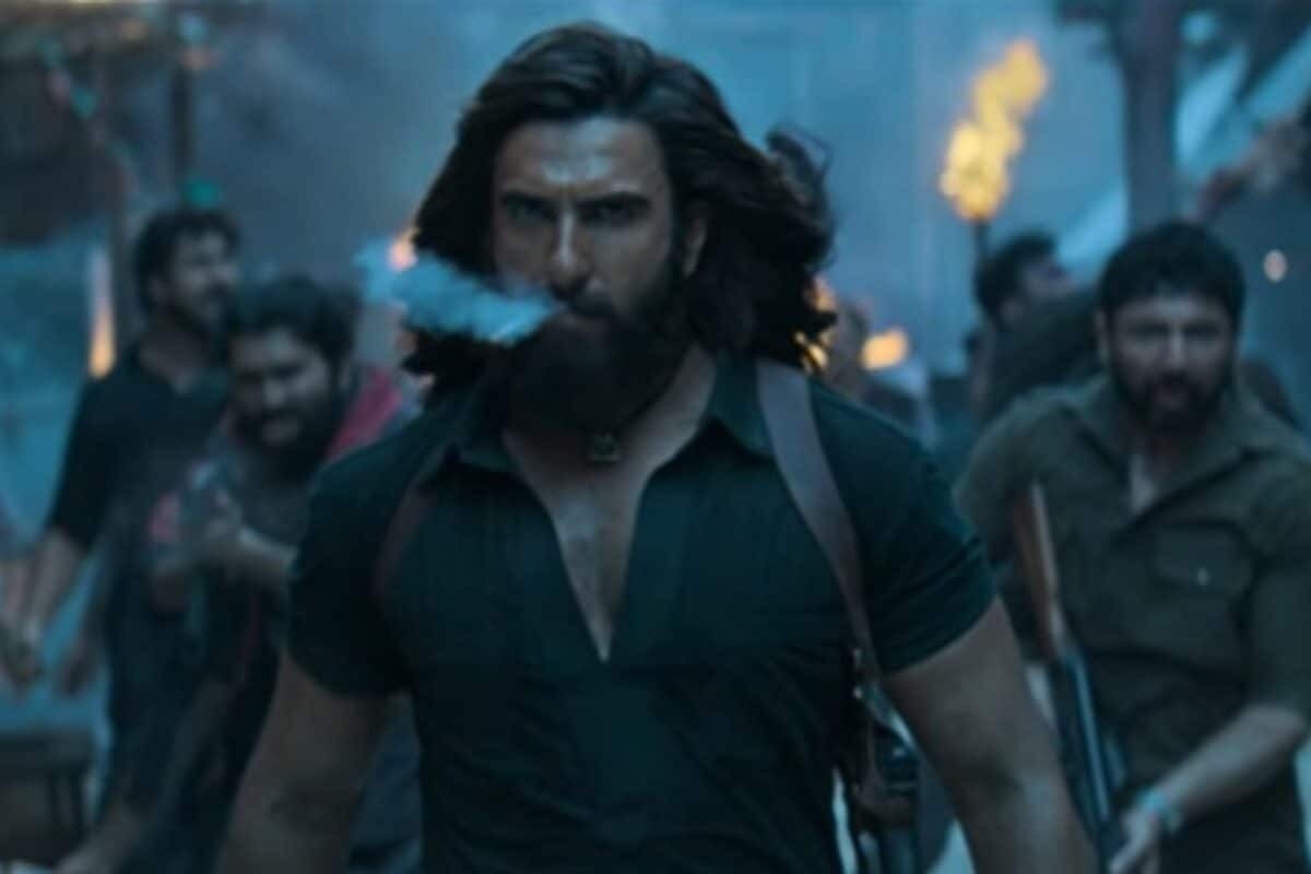 దిమ్మతిరిగే రేంజ్‌లో 'ధురంధర్' మూవీ ఓటీటీ డీల్.. వామ్మో అన్ని వందల కోట్లా?