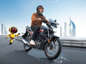 Hero Bike: పాపులర్ హీరో బైక్ జస్ట్ రూ.1200 ఈఎంఐకే కొనొచ్చు... సంక్రాంతి డిస్కౌంట్ కూడా (image: Hero Moto Corp)