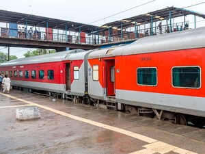 Sankranti Trains: మరిన్ని సంక్రాంతి రైళ్లు ప్రకటించిన రైల్వే... రిజర్వేషన్ లేకుండా డైరెక్ట్‌గా ఎక్కేయొచ్చు (ప్రతీకాత్మక చిత్రం)