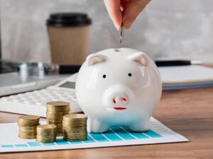 FDs vs Small Savings: Rates Unchanged, Which Offers Better Returns?