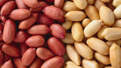 Peanut Skin: To Eat or Not to Eat? Experts Reveal Surprising Health Benefits!