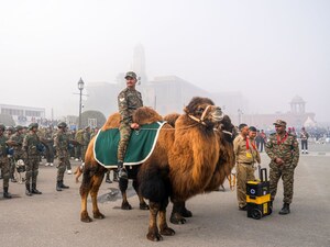 Republic Day Parade Rehearsal 2026 : దిల్లీలోని విజయ్ చౌక్‌లో గణతంత్ర దినోత్సవ పరేడ్ కోసం రిహార్సల్స్ జరుగుతున్నాయి. ఇందులో అందరికి కంటే చాలా ప్రత్యేకమైన బృందం పాల్గొననుంది. ఇప్పటివరకూ ఆ బృందం ఇందులో పాల్గొనలేదు. అదేంటో చూద్దామా?