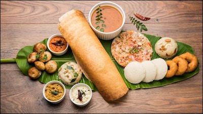 खाली पेट भूलकर भी न खाएं ये 5 चीजें, सेहत को हो सकता है बड़ा नुकसान