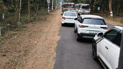 మేడారం జాతర కారణంగా ట్రాఫిక్ జామ్ (PC : AIR News Hyderabad)