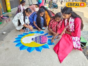 ముగ్గులు వేస్తున్న విద్యార్థులు