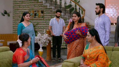 Brahmamudi: Fake DNA Reports Drive Kavya to Despair, Family Doubts Her Sanity