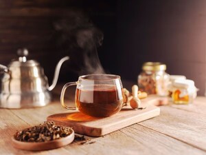 Tea vs. Black Coffee: Which Hot Beverage Reigns Supreme for Health?
