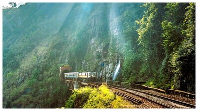 Dangerous train routes: ప్రపంచంలోనే అత్యంత డేంజరస్ ట్రైన్ రూట్స్ చాలా ఉన్నాయి. అందులోనూ కొన్ని ట్రైన్ రూట్స్ను చూద్దాం. అక్కడి నుంచి ప్రయాణించాలంటే భయంతో వణకాల్సిందే.