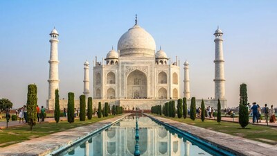Unveiling Taj Mahal's Secrets: Color Changes, Black Taj Myth, and Hidden Tombs