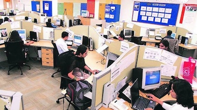 డిప్లొమా స్టూడెంట్స్‌కు గోల్డెన్ ఛాన్స్.. రూ.20 వేల స్టైఫండ్, ఫ్రీ ఫుడ్, రూమ్!