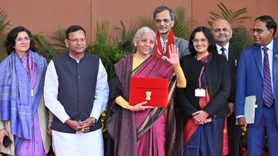 Nirmala Sitharaman's Budget 2026 Saree: A Purple Kanjeevaram with a Political Message