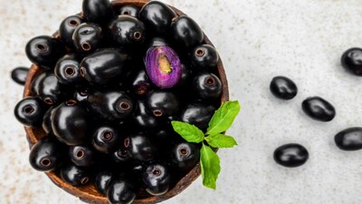 Jamun Fruit: A Summer Delight, But Not For Everyone! Know Who Should Avoid It