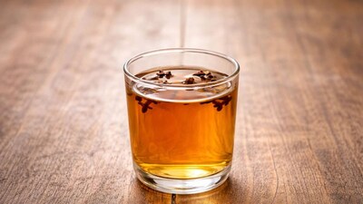 ১০ দিন ধরে লবঙ্গ জল পান করলে শরীরে আসে অবিশ্বাস্য পরিবর্তন!