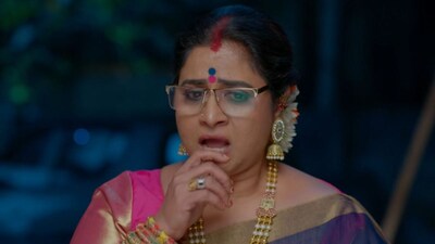 Karthika Deepam: Deepa's True Identity Revealed, Family Shocked by Parijatham's Embrace