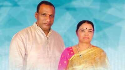 मल्ला रेड्डी की गोल्डन वेडिंग: 'मलपना' ट्रेंड ने तेलंगाना की राजनीति में मचाई धूम.