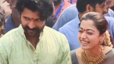 विजय देवरकोंडा और रश्मिका मंदाना ने शादी के बाद अपने गृहनगर में मचाई धूम.