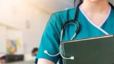 কর্মকর্তাদের হয়রানির শিকার হয়ে হাসপাতালে ANM-এর আত্মহত্যার চেষ্টা