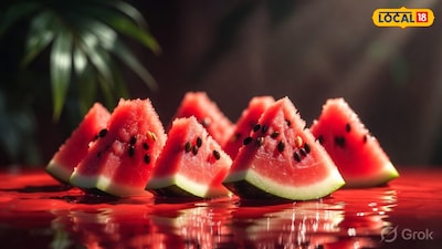 చర్మానికి కూడా పుచ్చకాయ ఒక వరం లాంటిదే. వేసవిలో చర్మం పొడిబారకుండా, తాజాగా ఉండేందుకు ఇది సహాయపడుతుంది. కొందరు పుచ్చకాయ రసాన్ని నేరుగా చర్మంపై కూడా ఉపయోగిస్తున్నారు. అయితే శుభ్రమైన, తాజా పండ్లనే తీసుకోవడం, అధికంగా తినకుండా పరిమితంగా ఉపయోగించడం ముఖ్యమని నిపుణులు సూచిస్తున్నారు.