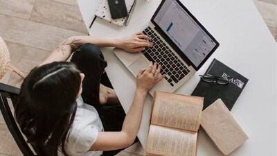 Internship: విద్యార్థులకు బంపర్ ఆఫర్.. చదువుకుంటూనే నెలకు రూ.1.20 లక్షలు సంపాదించే ఛాన్స్