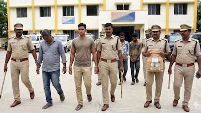 ప్రతీకాత్మక చిత్రం ప్రతీకాత్మక చిత్రం