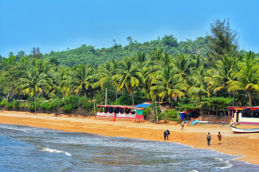 Kacheguda Murdeshwar Express, Kacheguda Kumta Express, Hyderabad to Gokarna Train, Kumta Railway Station, Gokarna Train Connectivity, Hyderabad to Murdeshwar Train, కాచిగూడ మురుడేశ్వర్ ఎక్స్‌ప్రెస్, కాచిగూడ గోకర్ణ రైలు, హైదరాబాద్ గోకర్ణ రైలు, గోకర్ణ యాత్ర రైలు, మురుడేశ్వర్ రైలు