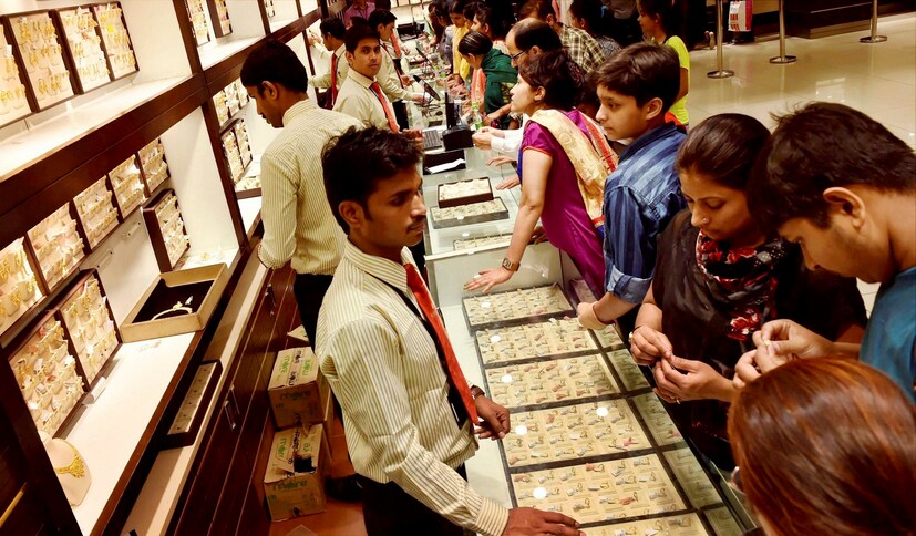 will gold rate decrease in coming days, gold price forecast today, gold price forecast next 30 days, gold price forecast for next week, gold price predictions for next 5 years, gold price prediction chart, gold price forecast for next month, Robert Kiyosaki, Gold Price Prediction, రాబర్ట్ కియోసాకి, బంగారం ధర, బంగారం ధరల అంచనా, ఈరోజు బంగారం రేటు, బంగారం పెట్టుబడి, బంగారం ధరలు పెరుగుతాయా, వెండి ధరల అంచనా, 10 గ్రాముల బంగారం ధర, బంగారం వార్తలు will gold rate decrease in coming days, gold price forecast today, gold price forecast next 30 days, gold price forecast for next week, gold price predictions for next 5 years, gold price prediction chart, gold price forecast for next month, Robert Kiyosaki, Gold Price Prediction, రాబర్ట్ కియోసాకి, బంగారం ధర, బంగారం ధరల అంచనా, ఈరోజు బంగారం రేటు, బంగారం పెట్టుబడి, బంగారం ధరలు పెరుగుతాయా, వెండి ధరల అంచనా, 10 గ్రాముల బంగారం ధర, బంగారం వార్తలు