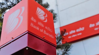 Bank of Baroda: బ్యాంక్ ఆఫ్ బరోడా కస్టమర్లకు బిగ్ షాక్... ఆధార్, అకౌంట్, నెట్బ్యాంకింగ్ వివరాలు లీక్ (ప్రతీకాత్మక చిత్రం) Bank of Baroda: బ్యాంక్ ఆఫ్ బరోడా కస్టమర్లకు బిగ్ షాక్... ఆధార్, అకౌంట్, నెట్బ్యాంకింగ్ వివరాలు లీక్ (ప్రతీకాత్మక చిత్రం)