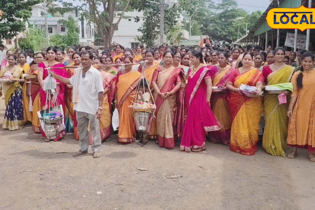 పిండి వంటకాలతో గ్రామదేవతకు సారె.. కనుల పండువగా సాగిన అమ్మవారి మహోత్సవం..!