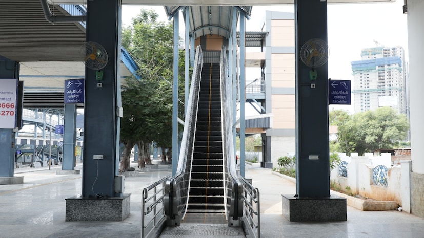Amrit Bharat Station Scheme, Hi Tech City Railway Station, Hyderabad Railway Stations, Indian Railways Modernisation, Telangana Railway Development, Railway Station Upgrade Telangana, అమృత్ భారత్ స్టేషన్ పథకం, హైటెక్ సిటీ రైల్వే స్టేషన్, హైదరాబాద్ రైల్వే స్టేషన్లు, భారతీయ రైల్వే ఆధునీకరణ, తెలంగాణ రైల్వే అభివృద్ధి, రైల్వే స్టేషన్ అభివృద్ధి పనులు, హైదరాబాద్ ఐటీ కారిడార్ రవాణా Amrit Bharat Station Scheme, Hi Tech City Railway Station, Hyderabad Railway Stations, Indian Railways Modernisation, Telangana Railway Development, Railway Station Upgrade Telangana, అమృత్ భారత్ స్టేషన్ పథకం, హైటెక్ సిటీ రైల్వే స్టేషన్, హైదరాబాద్ రైల్వే స్టేషన్లు, భారతీయ రైల్వే ఆధునీకరణ, తెలంగాణ రైల్వే అభివృద్ధి, రైల్వే స్టేషన్ అభివృద్ధి పనులు, హైదరాబాద్ ఐటీ కారిడార్ రవాణా