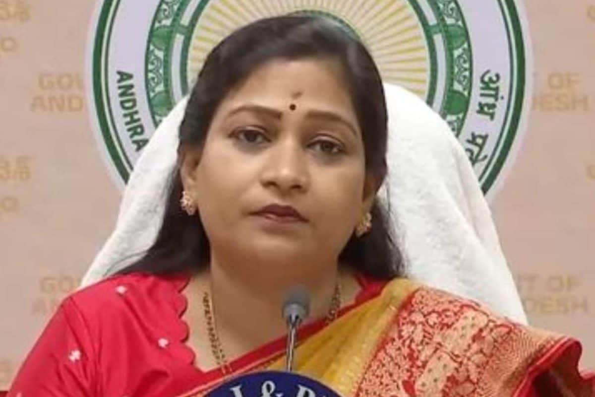 Guntur woman case: గుంటూరులో మహిళను రోడ్డుపై వివస్త్రను చేసిన ఘటన కలకలం.. హోంమంత్రి అనిత తీవ్ర ఆగ్రహం