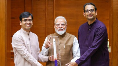 ప్రధాని మోదీతో స్కైరూట్ ఏరోస్పేస్ వ్యవస్థాపకుల భేటీ (Image - x - @SkyrootA)
