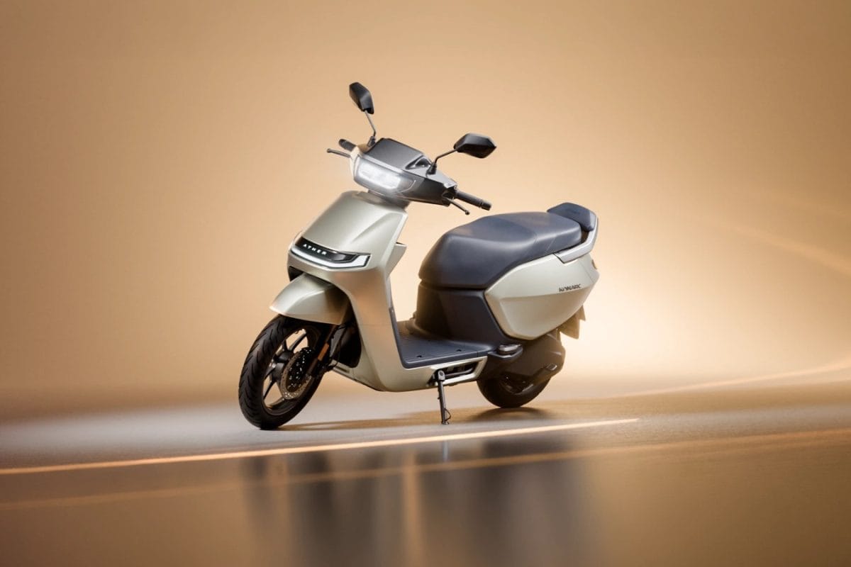 Electric Scooter: రూ.99,999కే కొత్త ఎలక్ట్రిక్ స్కూటర్... ఫుల్ ఛార్జ్ చేస్తే 100 కిలోమీటర్లు తిరగొచ్చు
