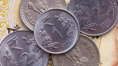 Rupee Value: డాలర్ దెబ్బకు రూపాయి విలవిల... మరింత పతనమైన ఇండియన్ రుపీ (ప్రతీకాత్మక చిత్రం)