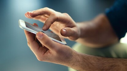 Smartphone Bug: స్మార్ట్‌ఫోన్‌లో బగ్ కనిపెడితే కోట్లు గెలుచుకునే ఛాన్స్ (ప్రతీకాత్మక చిత్రం)