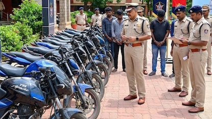 ప్రతీకాత్మక చిత్రం ప్రతీకాత్మక చిత్రం