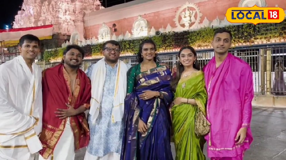 Tirumala Temple: తిరుమల శ్రీవారిని దర్శించుకున్న పీవీ సింధు.. ఉదయాస్తమాన సేవలో ప్రత్యేక పూజలు!