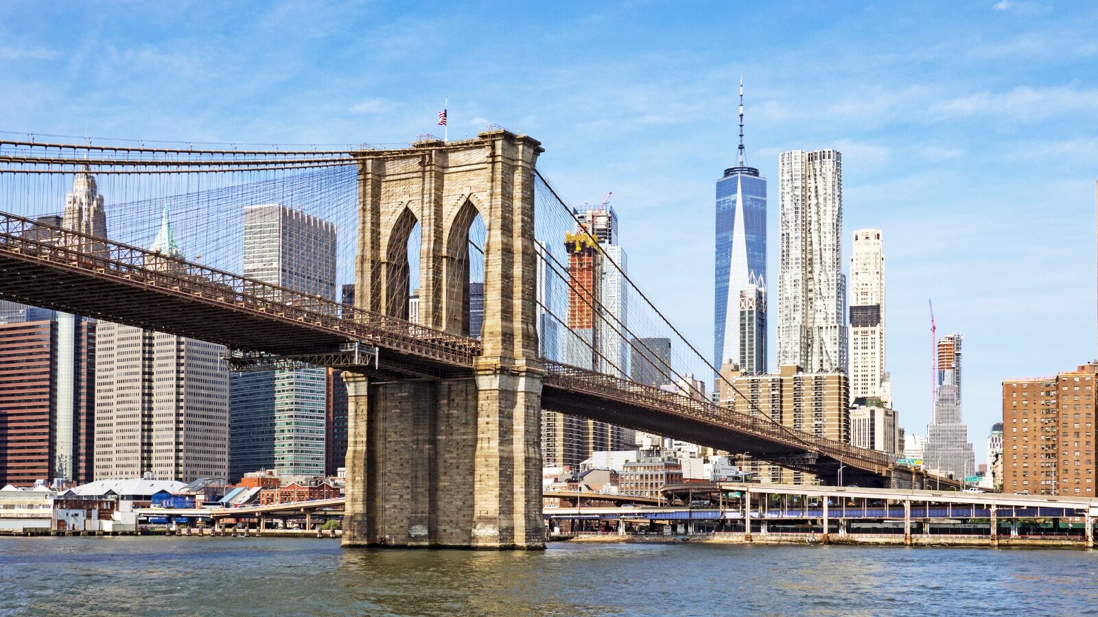 US EB-5 visa fee hike, EB-5 visa for Indians, US Green Card investment, EB-5 investment requirements, EB-5 visa latest update, US immigration investor program, Indian investors US Green Card, అమెరికా వీసా కొత్త రూల్స్, గ్రీన్ కార్డ్ కోసం పెట్టుబడి, అమెరికా వెళ్లేందుకు పెట్టుబడి మార్గం, విదేశాల్లో పెట్టుబడులపై తాజా వార్తలు, భారతీయులకు అమెరికా ఇమ్మిగ్రేషన్ సమాచారం, అమెరికాలో శాశ్వత నివాసం ఎలా పొందాలి, అమెరికా వీసా దరఖాస్తు ఖర్చు