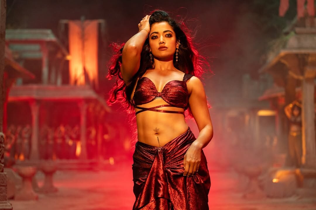 గతంలో నేషనల్ క్రష్ రష్మిక మందన్న డీప్‌ఫేక్ వీడియో దేశవ్యాప్తంగా ఎంతటి సంచలనం సృష్టించిందో తెలిసిందే. ఆ తర్వాత కత్రినా కైఫ్, మృణాల్ ఠాకూర్, కీర్తి సురేశ్ వంటి అగ్ర కథానాయికల ఫేక్ వీడియోలు సైతం నెట్టింట వైరల్ అయ్యాయి. సాంకేతికతను మానవళి అభివృద్ధికి వాడాలే తప్ప, ఇలా మహిళల పరువు తీయడానికి కాదంటూ సినీ ప్రముఖులు, నెటిజన్లు ముక్తకంఠంతో ఖండిస్తున్నారు.